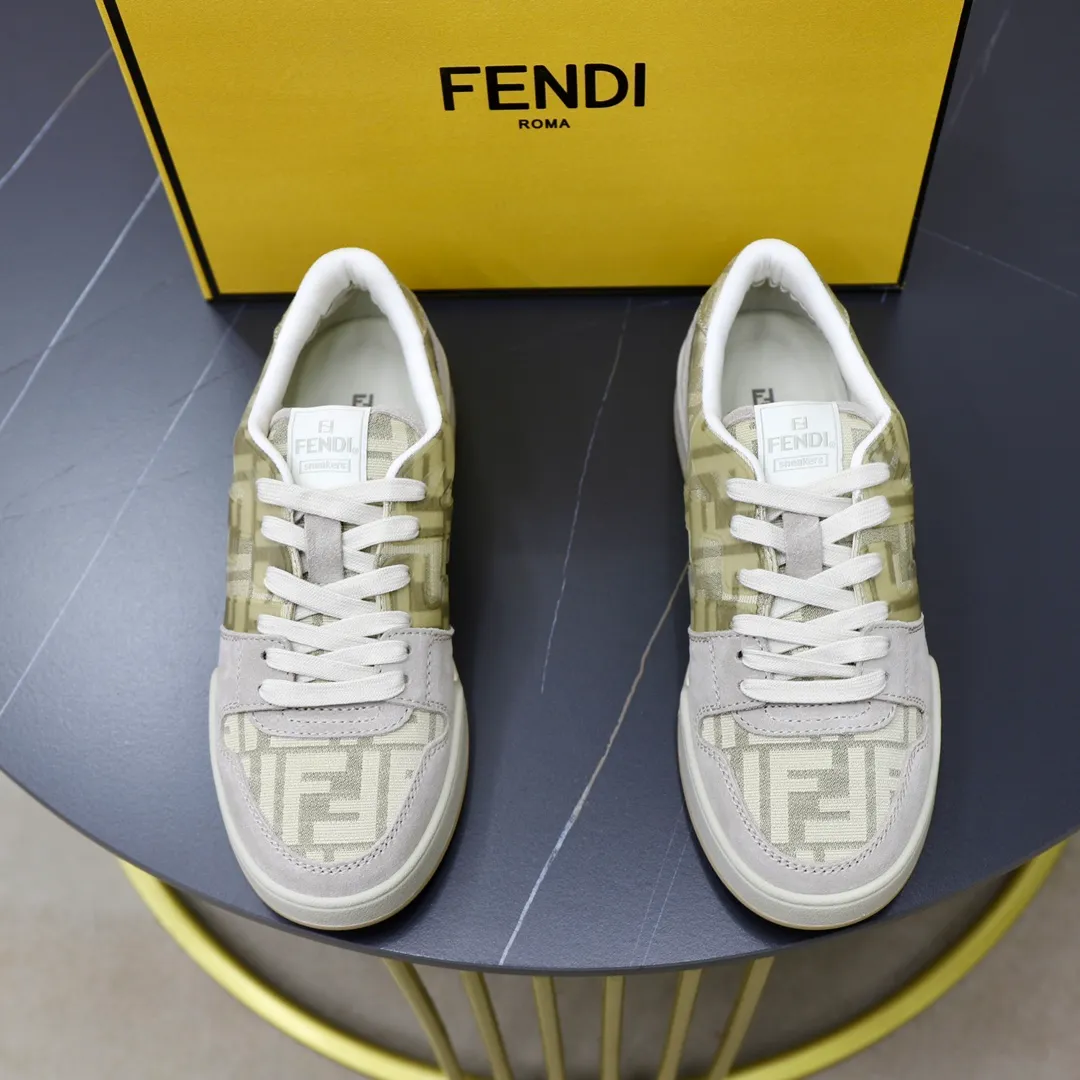 Ex-factory price: 580🔥Couple model (top original order) Brand: FENDI Size: 35-44 (customized for men 38 and 45) Grade: original order quality high version Material: imported original cowhide stitching➕ high-quality and comfortable lining original TPU lightweight non-slip outsole Style category: travel fashion casual shoes versatile trend